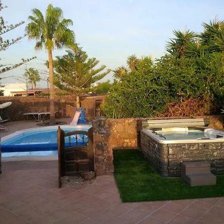 Villa Piscine Jacuzzi Puerto Del Carmen Puerto del Carmen  Exterior foto
